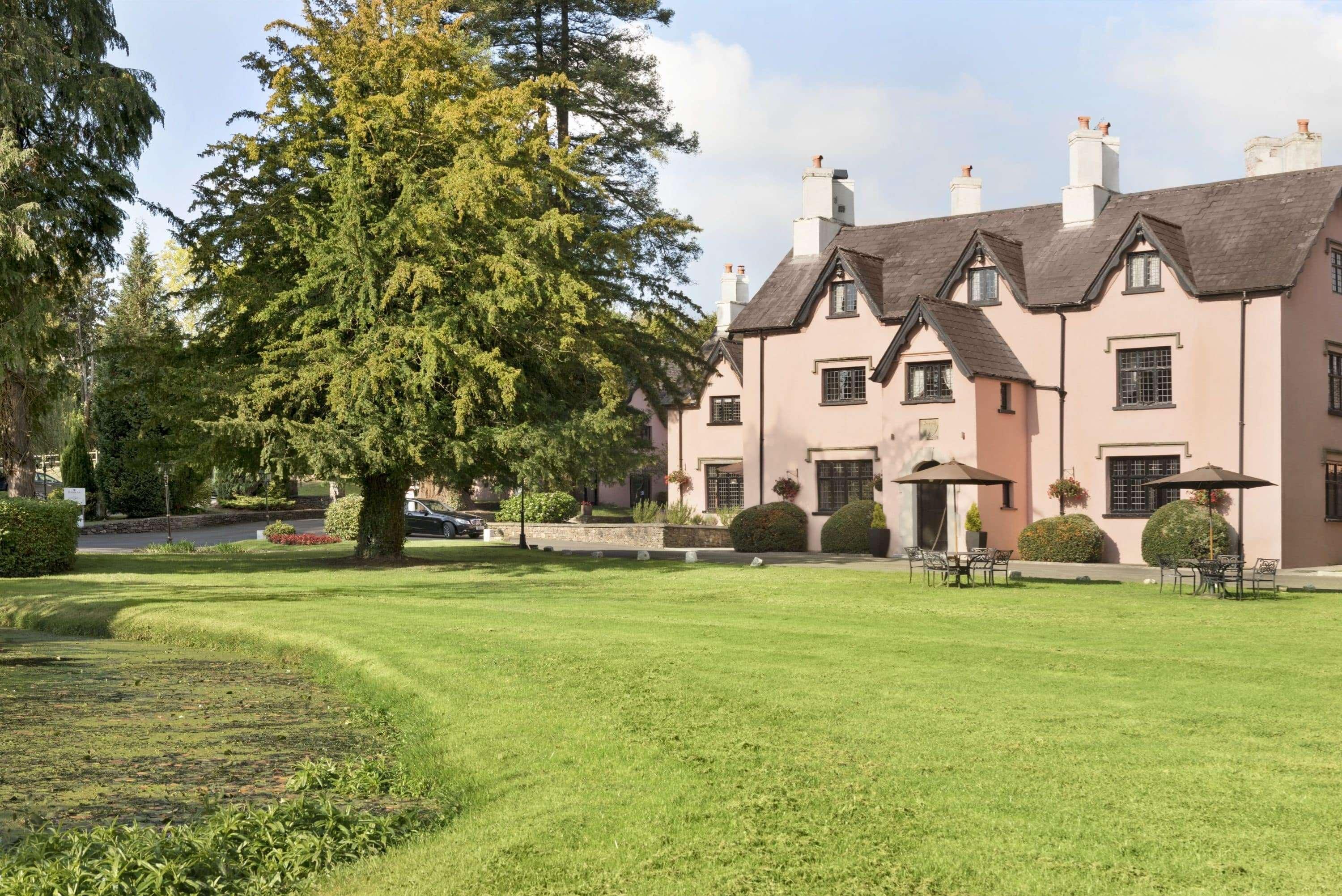 Cwrt Bleddyn Hotel & Spa Usk Extérieur photo