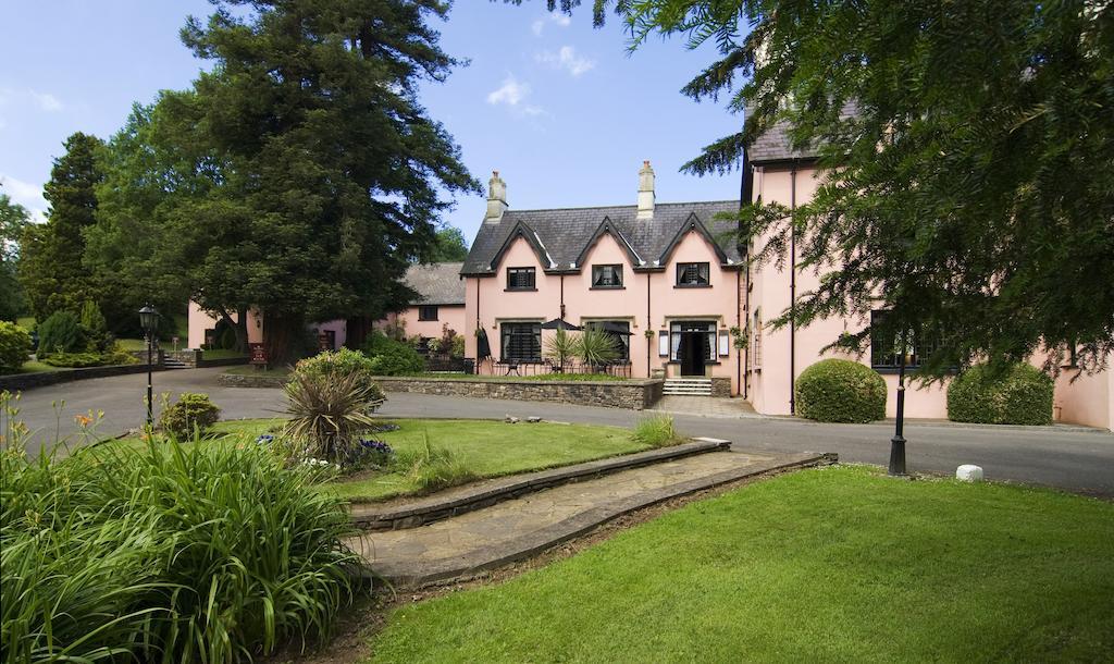 Cwrt Bleddyn Hotel & Spa Usk Extérieur photo