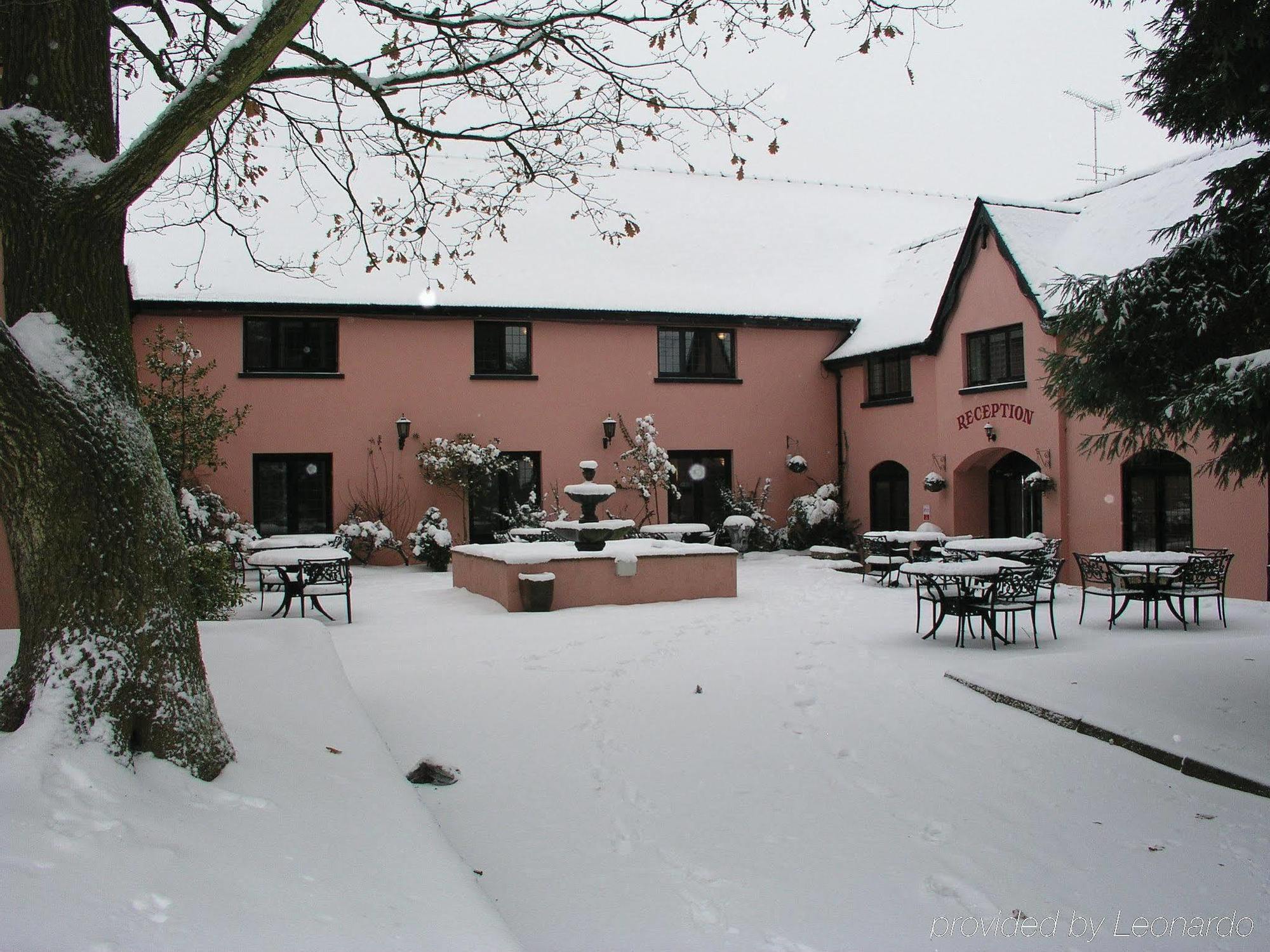 Cwrt Bleddyn Hotel & Spa Usk Extérieur photo