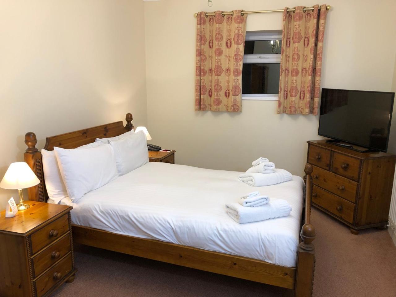 Cwrt Bleddyn Hotel & Spa Usk Extérieur photo