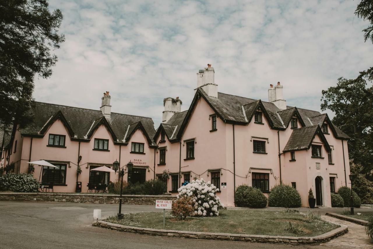 Cwrt Bleddyn Hotel & Spa Usk Extérieur photo