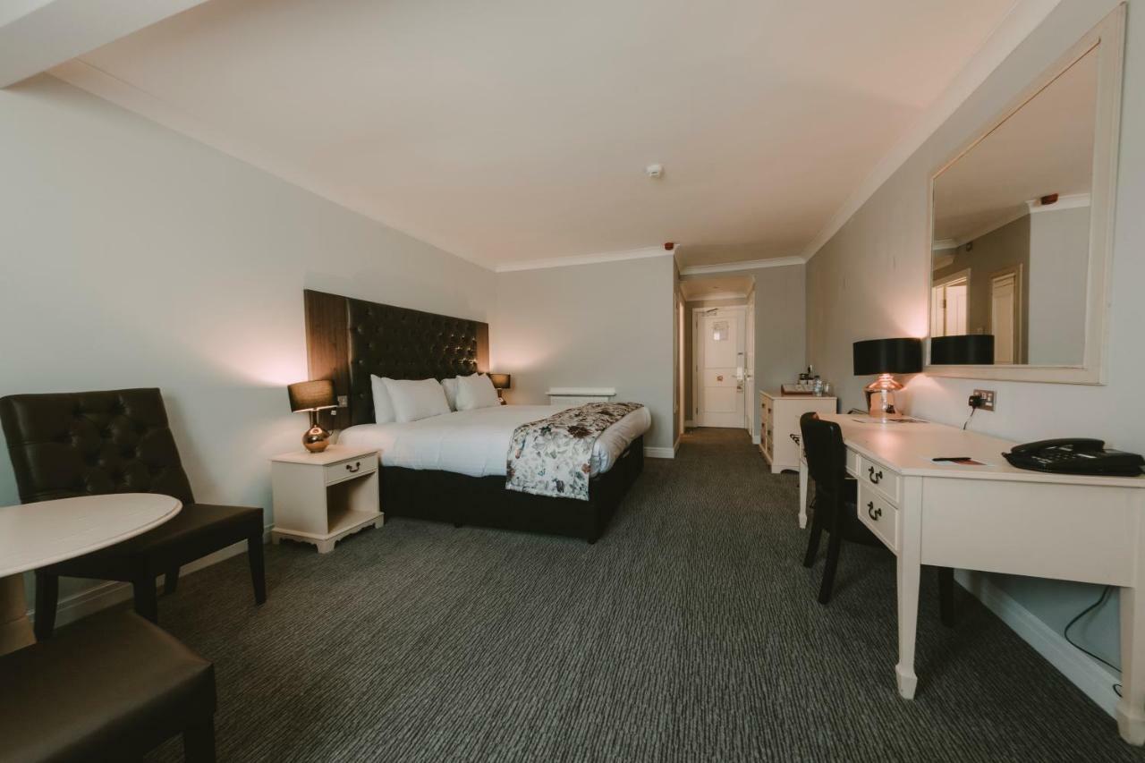 Cwrt Bleddyn Hotel & Spa Usk Extérieur photo